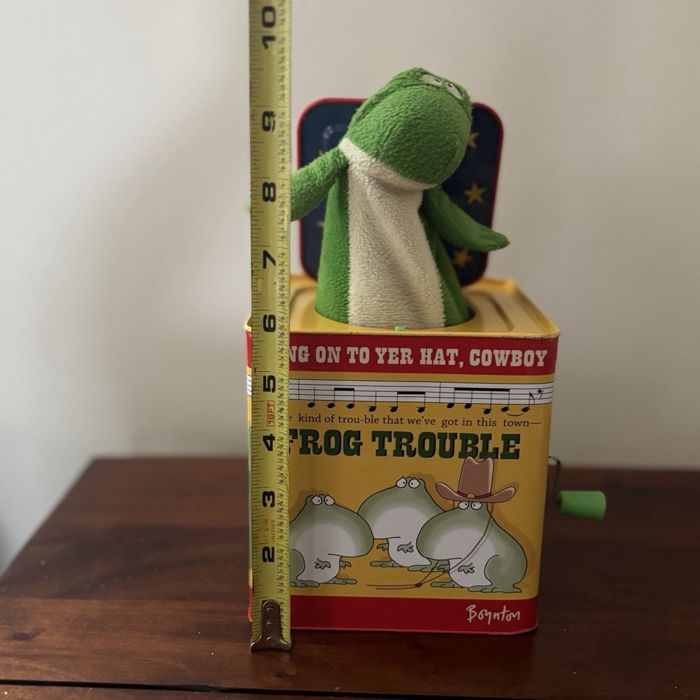 WORKING FROG-IN-THE-BOX  - Jack-In-The-Box 2013 Boynton‎ Frog Trouble - Picture 8 of 11